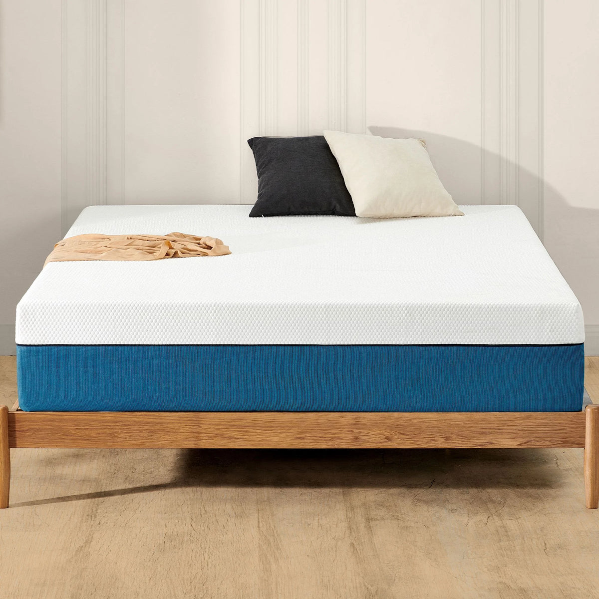 Queen 10 Gel Memory Foam Mattress D795077