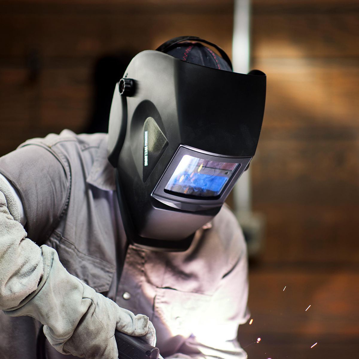 Auto-Darkening Welding Helmet Z99602