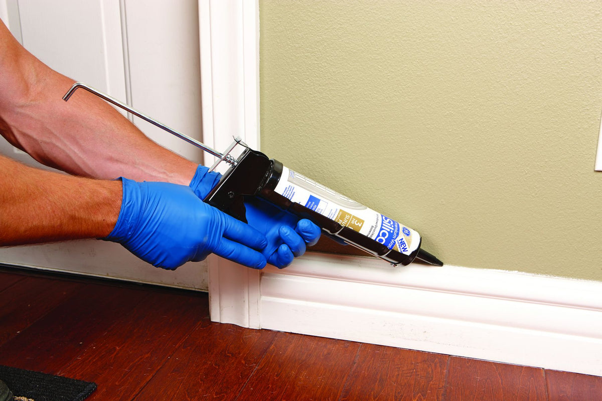 9 In. Caulking Gun V9756