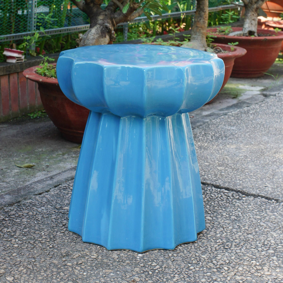 Round Scalloped Ceramic Garden Stool W364115