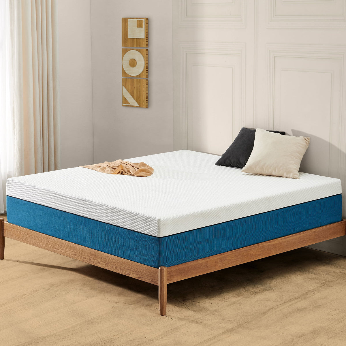 Queen 10 Gel Memory Foam Mattress D795077