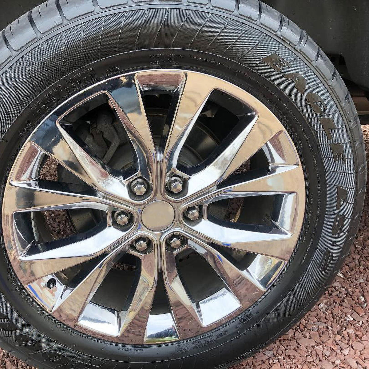 275/55R20 111S All Season Tire X104342