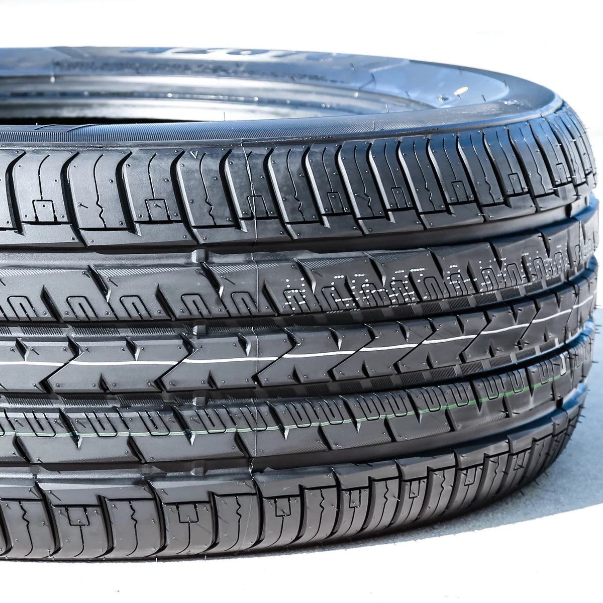 All Season 265/70R16 112H Passenger Tire C812386