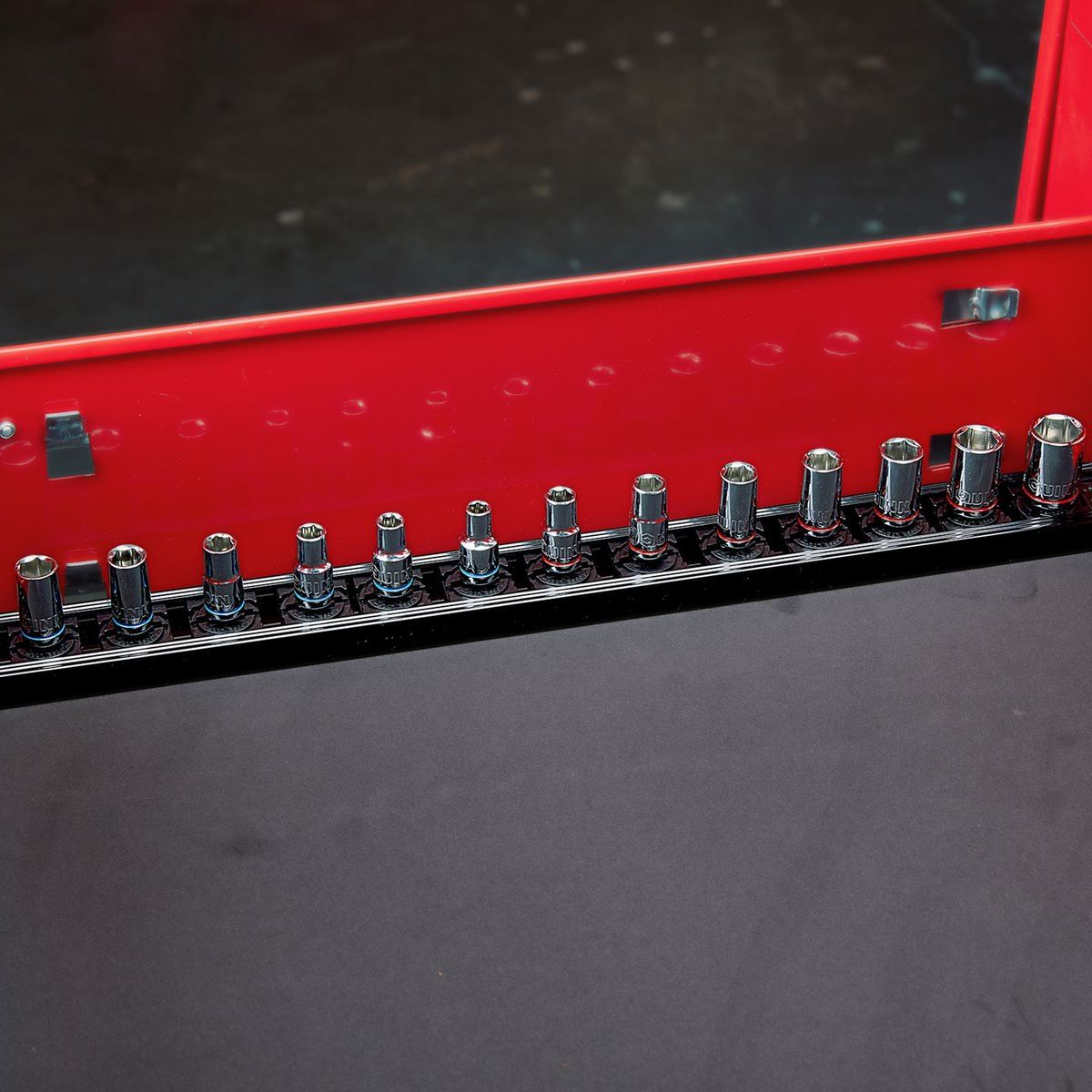 1/4 in. Magnetic Socket Rail with Twist Lock K142055