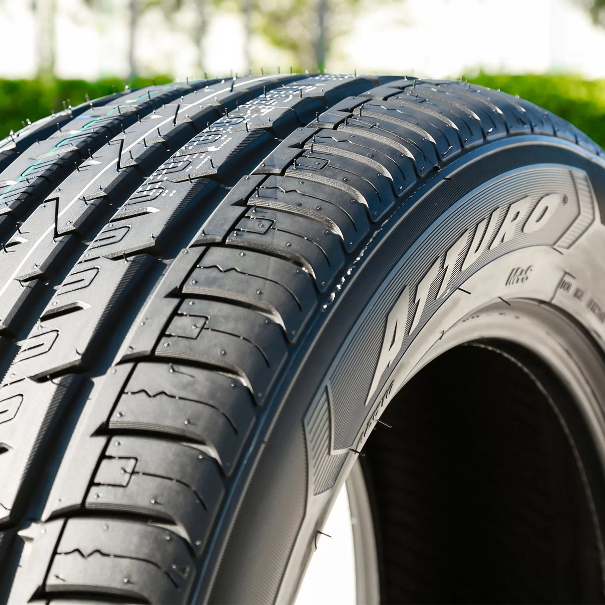 All Season 265/70R16 112H Passenger Tire C812386